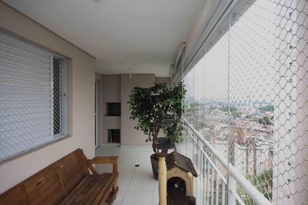 Apartamento à venda com 76m², 3 quartos e 1 vaga Apartamento à venda com 76m², 3 quartos e 1 vagaVaranda