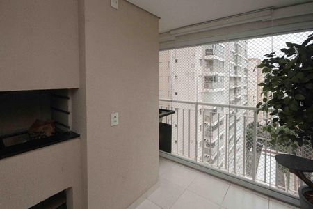 Apartamento à venda com 76m², 3 quartos e 1 vaga Apartamento à venda com 76m², 3 quartos e 1 vagaVaranda