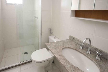 Apartamento à venda com 76m², 3 quartos e 1 vaga Apartamento à venda com 76m², 3 quartos e 1 vagaBanheiro da Suite
