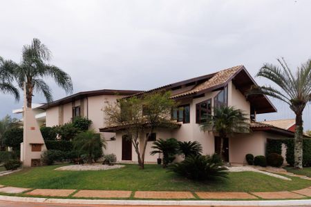 Casa de condomínio para alugar com 300m², 5 quartos e 2 vagasFachada