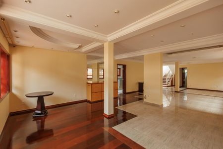 Casa de condomínio para alugar com 300m², 5 quartos e 2 vagasSala de Jantar