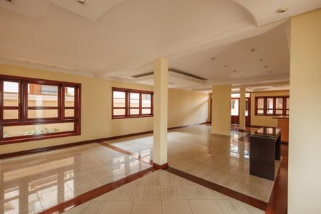 Sala de casa de condomínio para alugar com 5 quartos, 300m² em Jardim das Nações, Taubaté