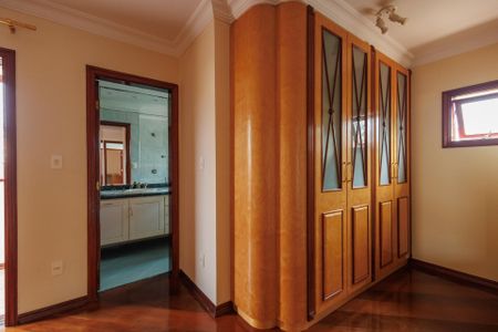 Casa de condomínio para alugar com 300m², 5 quartos e 2 vagasSuíte