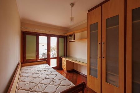 Casa de condomínio para alugar com 300m², 5 quartos e 2 vagasQuarto 1