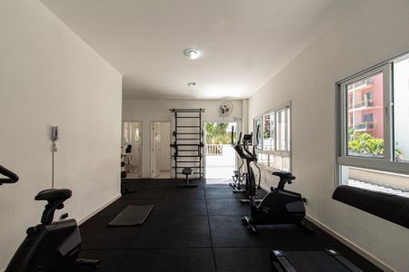 Apartamento para alugar com 51m², 2 quartos e 1 vaga Apartamento para alugar com 51m², 2 quartos e 1 vagaÁrea comum - Academia