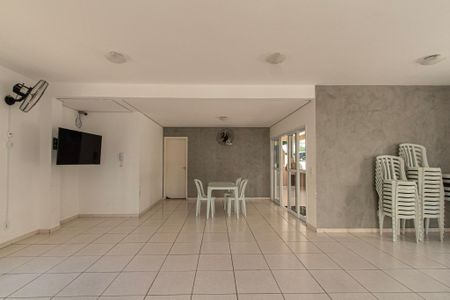 Apartamento para alugar com 51m², 2 quartos e 1 vaga Apartamento para alugar com 51m², 2 quartos e 1 vagaÁrea comum - Salão de festas