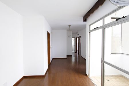 Sala de apartamento para alugar com 3 quartos, 70m² em Gutierrez, Belo Horizonte