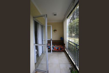 varanda de apartamento para alugar com 3 quartos, 80m² em Chácara Agrindus, Taboão da Serra