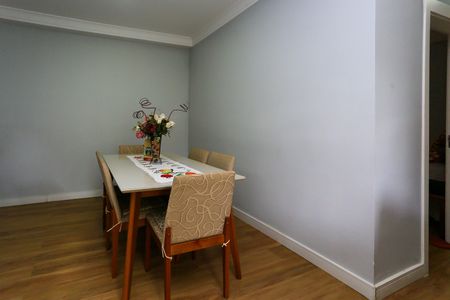 Sala de apartamento para alugar com 3 quartos, 80m² em Chácara Agrindus, Taboão da Serra