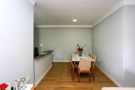 Sala  de apartamento para alugar com 3 quartos, 80m² em Chácara Agrindus, Taboão da Serra