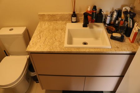 Apartamento à venda com 91m², 2 quartos e 2 vagasBanheiro 2