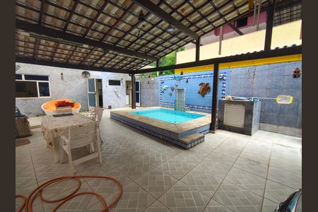 Casa de condomínio à venda com 180m², 1 quarto e 4 vagasArea de Lazer