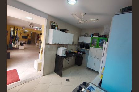 Casa de condomínio à venda com 180m², 1 quarto e 4 vagasCozinha