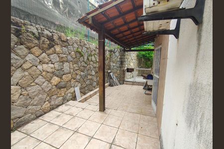 Casa de condomínio à venda com 180m², 1 quarto e 4 vagasVaranda