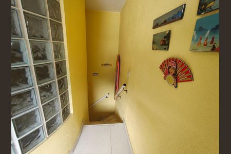 Casa de condomínio à venda com 180m², 1 quarto e 4 vagasEscada Segundo Andar