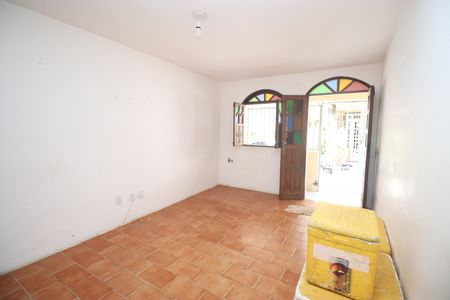 Sala de casa para alugar com 2 quartos, 75m² em Boca do Rio, Salvador