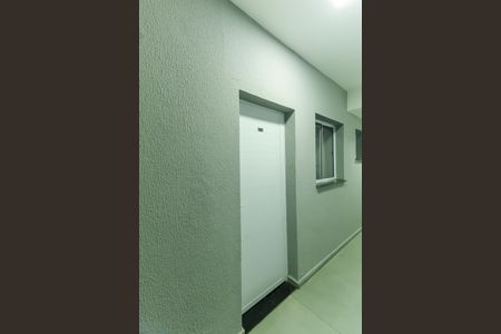Apartamento para alugar com 32m², 1 quarto e sem vaga Apartamento para alugar com 32m², 1 quarto e sem vagaPorta