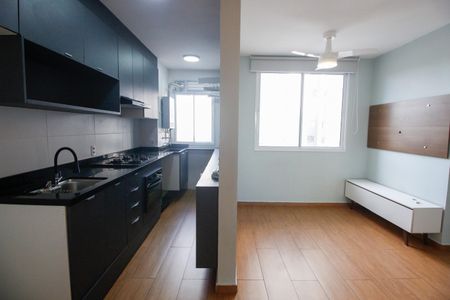 Cozinha e Sala de apartamento para alugar com 2 quartos, 47m² em Jardim Monte Alegre, Taboão da Serra