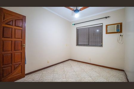 Casa de condomínio para alugar com 240m², 4 quartos e 1 vaga Casa de condomínio para alugar com 240m², 4 quartos e 1 vagaQuarto 3