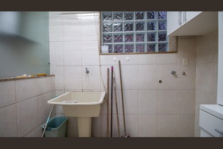 Casa de condomínio para alugar com 240m², 4 quartos e 1 vaga Casa de condomínio para alugar com 240m², 4 quartos e 1 vagaÁrea de Serviço