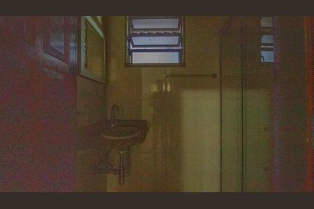 Casa de condomínio para alugar com 240m², 4 quartos e 1 vaga Casa de condomínio para alugar com 240m², 4 quartos e 1 vagaBanheiro 3