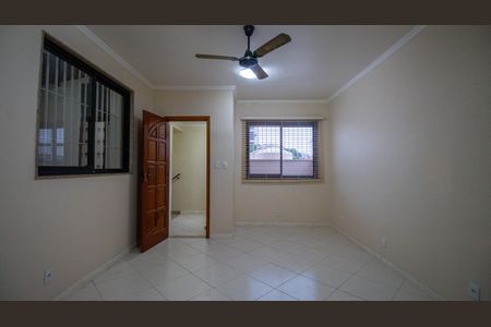 Casa de condomínio para alugar com 240m², 4 quartos e 1 vaga Casa de condomínio para alugar com 240m², 4 quartos e 1 vagaSuíte