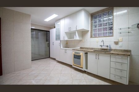 Casa de condomínio para alugar com 240m², 4 quartos e 1 vaga Casa de condomínio para alugar com 240m², 4 quartos e 1 vagaCozinha