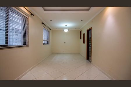 Casa de condomínio para alugar com 240m², 4 quartos e 1 vaga Casa de condomínio para alugar com 240m², 4 quartos e 1 vagaSala