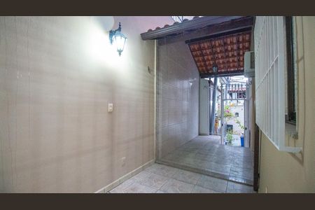 Casa de condomínio para alugar com 240m², 4 quartos e 1 vaga Casa de condomínio para alugar com 240m², 4 quartos e 1 vagaHall de Entrada