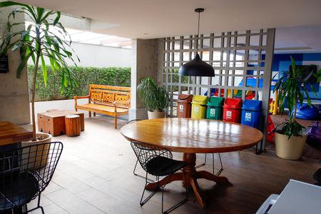 Apartamento à venda com 55m², 2 quartos e 1 vaga Apartamento à venda com 55m², 2 quartos e 1 vagaÁrea comum - Churrasqueira