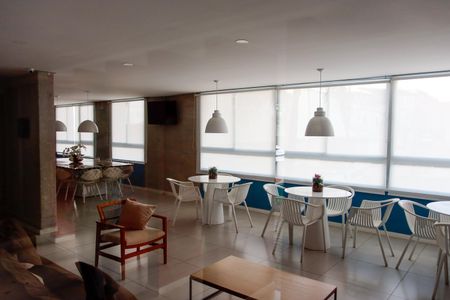 Apartamento à venda com 55m², 2 quartos e 1 vaga Apartamento à venda com 55m², 2 quartos e 1 vagaÁrea comum - Salão de festas