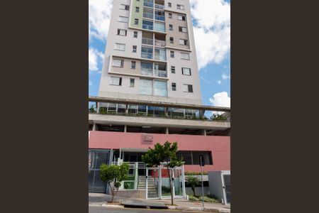 Apartamento à venda com 55m², 2 quartos e 1 vaga Apartamento à venda com 55m², 2 quartos e 1 vagaFachada