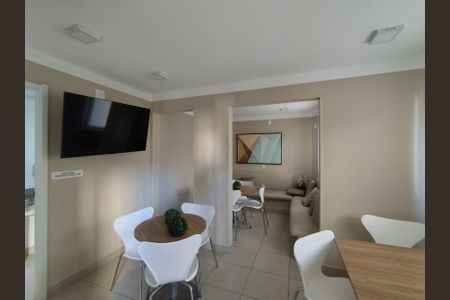 Apartamento para alugar com 42m², 2 quartos e sem vagaÁrea comum - Salão de festas