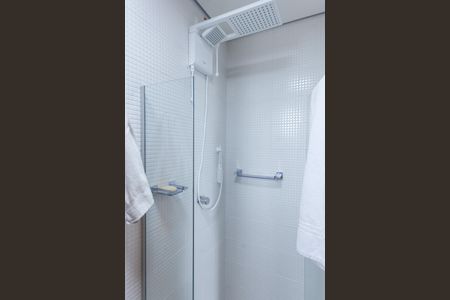 Apartamento para alugar com 140m², 2 quartos e 2 vagas Apartamento para alugar com 140m², 2 quartos e 2 vagasBanheiro da Suíte