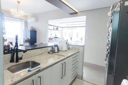 Apartamento para alugar com 140m², 2 quartos e 2 vagas Apartamento para alugar com 140m², 2 quartos e 2 vagasCozinha