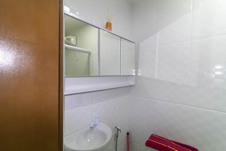 Apartamento para alugar com 37m², 2 quartos e 1 vaga Apartamento para alugar com 37m², 2 quartos e 1 vagaBanheiro Social