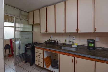 Apartamento à venda com 65m², 2 quartos e 2 vagas Apartamento à venda com 65m², 2 quartos e 2 vagasCozinha