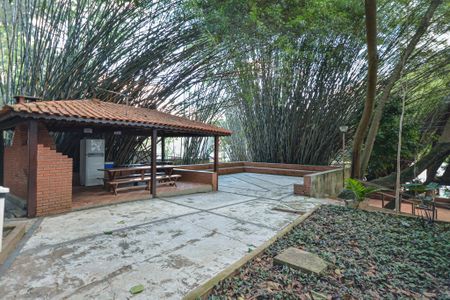 Apartamento à venda com 65m², 2 quartos e 2 vagas Apartamento à venda com 65m², 2 quartos e 2 vagasÁrea comum - Churrasqueira