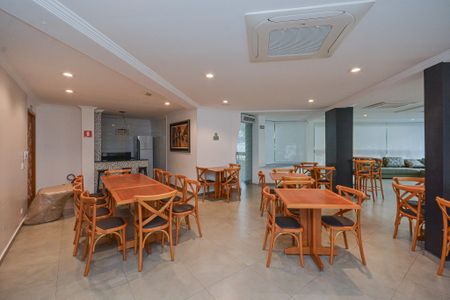 Apartamento à venda com 65m², 2 quartos e 2 vagas Apartamento à venda com 65m², 2 quartos e 2 vagasÁrea comum - Salão de festas