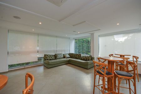 Apartamento à venda com 65m², 2 quartos e 2 vagas Apartamento à venda com 65m², 2 quartos e 2 vagasÁrea comum - Salão de festas