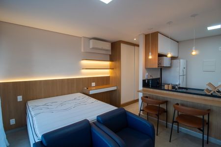 Sala/Quarto de apartamento para alugar com 1 quarto, 35m² em Pinheiros, São Paulo