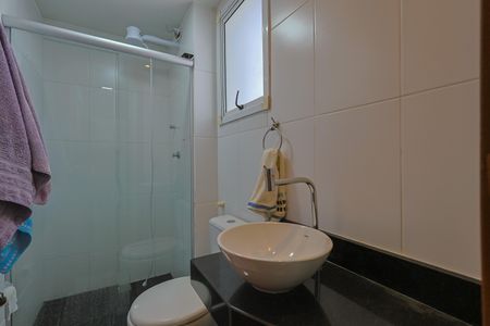 Apartamento à venda com 83m², 3 quartos e 2 vagasBanheiro