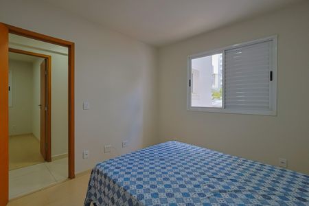 Apartamento à venda com 83m², 3 quartos e 2 vagasQuarto 1