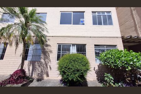 Apartamento para alugar com 55m², 2 quartos e 1 vaga Apartamento para alugar com 55m², 2 quartos e 1 vagaPaca
