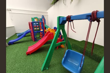 Apartamento à venda com 124m², 3 quartos e 1 vaga Apartamento à venda com 124m², 3 quartos e 1 vagaÁrea comum - Playground