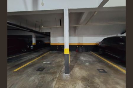 Apartamento à venda com 124m², 3 quartos e 1 vaga Apartamento à venda com 124m², 3 quartos e 1 vagaGaragem