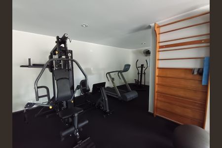 Apartamento à venda com 124m², 3 quartos e 1 vaga Apartamento à venda com 124m², 3 quartos e 1 vagaAcademia