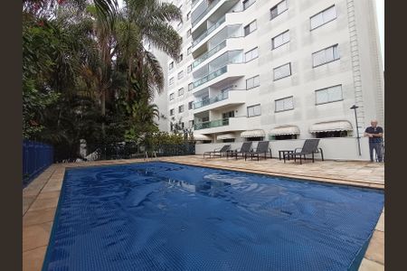 Apartamento à venda com 124m², 3 quartos e 1 vaga Apartamento à venda com 124m², 3 quartos e 1 vagaÁrea comum - Piscina