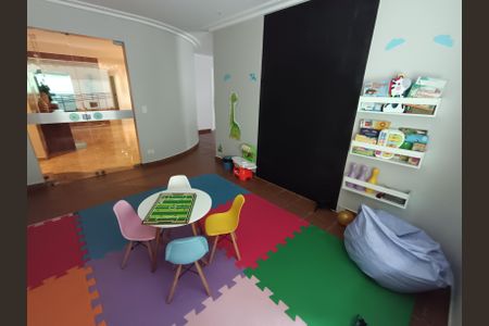 Apartamento à venda com 124m², 3 quartos e 1 vaga Apartamento à venda com 124m², 3 quartos e 1 vagaBrinquedoteca