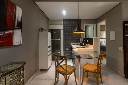 Sala de apartamento à venda com 1 quarto, 43m² em Indianópolis, São Paulo